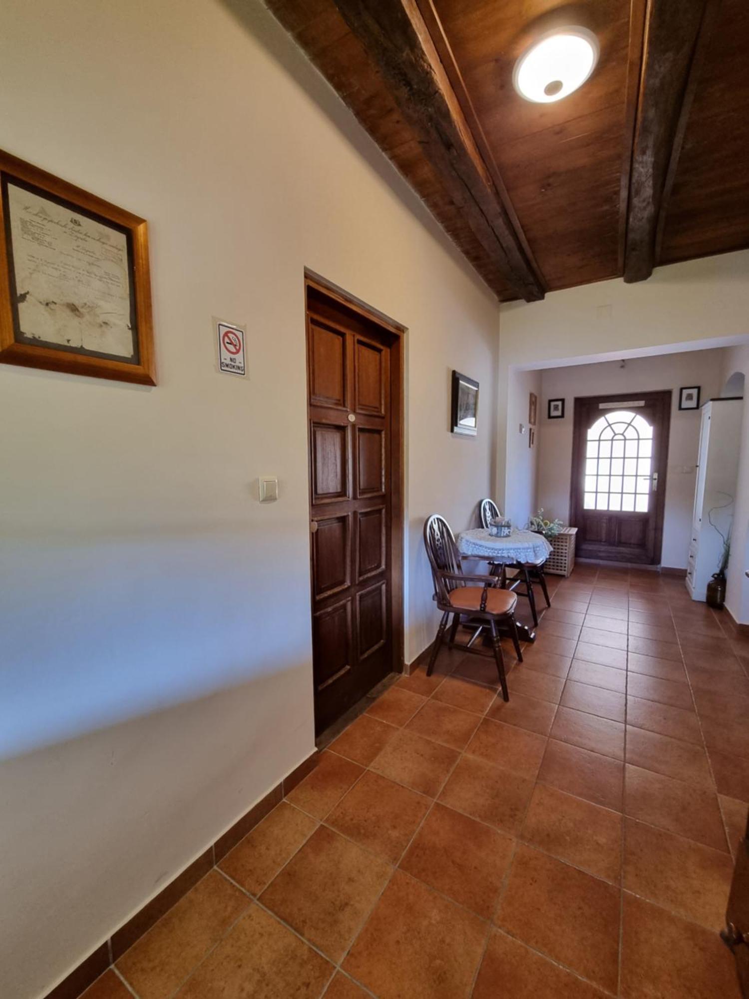 Taverna 1860 Rooms & Apartments Donja Zelina Экстерьер фото