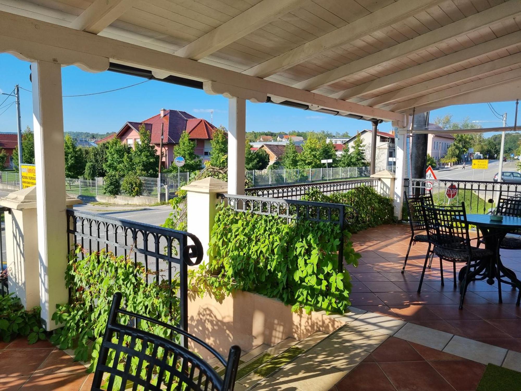 Taverna 1860 Rooms & Apartments Donja Zelina Экстерьер фото
