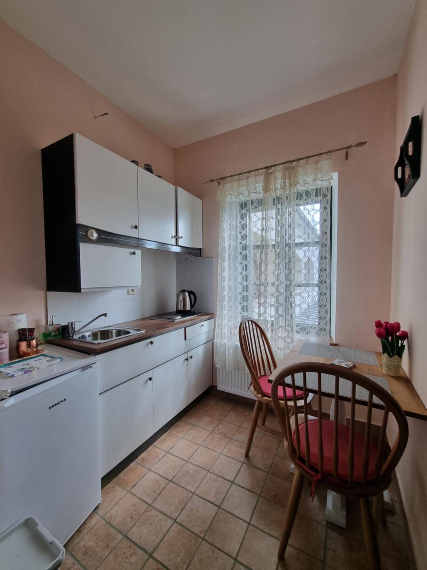 Taverna 1860 Rooms & Apartments Donja Zelina Номер фото